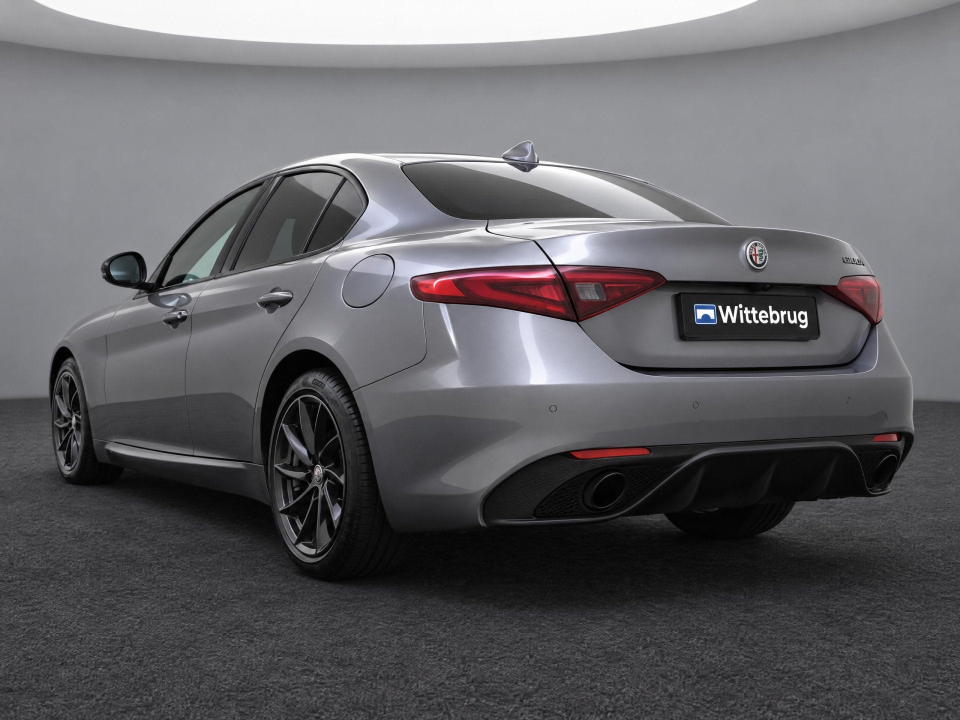 Alfa Romeo Giulia 2.0T Super | Navigatie | Camera | Lederen, Automaat, Achterwielaandrijving, Euro 6, 4 cilinders