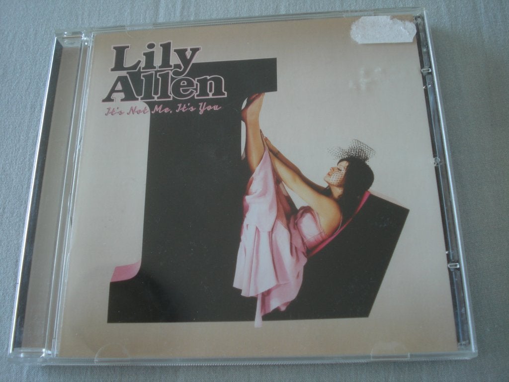 LILY ALLEN - IT'S NOT ME ,IT'S YOU, Pop, Ophalen of Verzenden, Zo goed als nieuw, Extra's