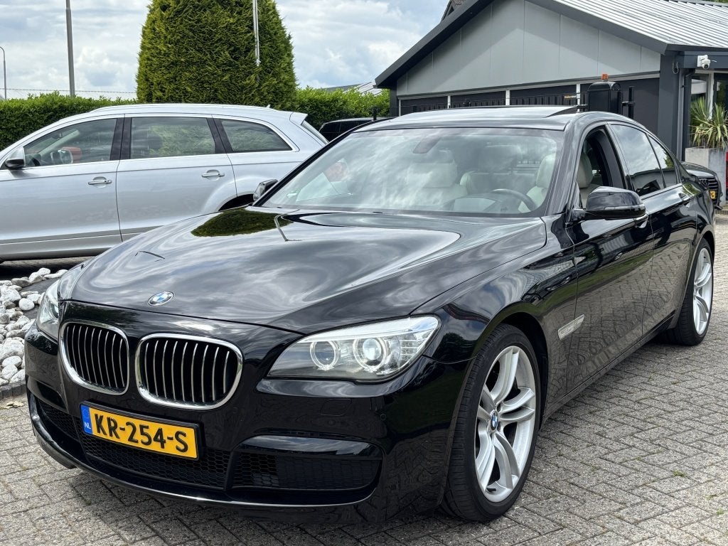 BMW 7 Serie 740i High Exe 2012 Facelift M-Pakket Schuifdak V, Auto's, Euro 5, Gebruikt, 320 pk, Zwart