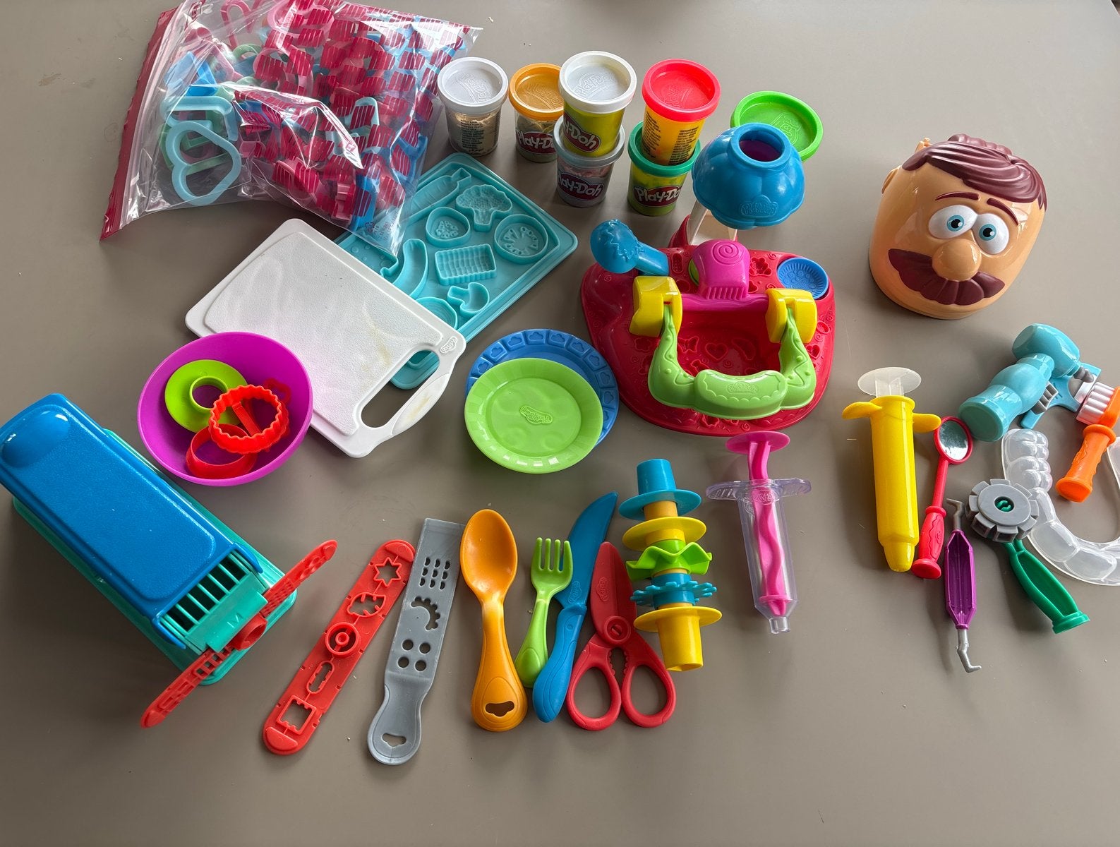 Grote Play-Doh set met tandarts en veel accessoires, Ophalen of Verzenden, Gebruikt, Jongen of Meisje