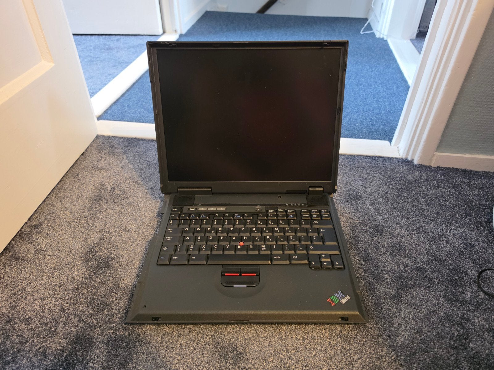 IBM ThinkPad A21e (defect), Computers en Software, Vintage Computers, Ophalen of Verzenden