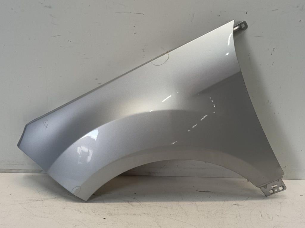 Spatbord links voor Ford EcoSport, Onderdelen@venauto.nl, Van der Ven Autorecycling B.V., Gebruikt, Ettenseweg 76, 4706 PB Roosendaal, The Netherlands
