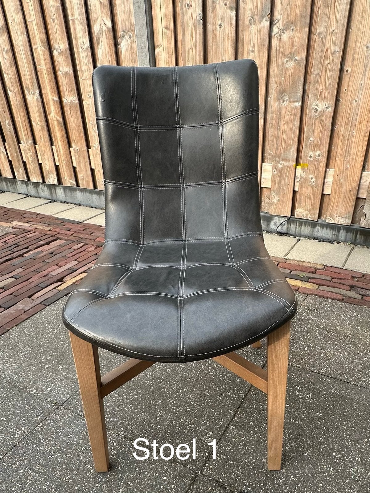Gratis op te halen 4 eetkamerstoelen, Ophalen, Gebruikt, Leer, Vier