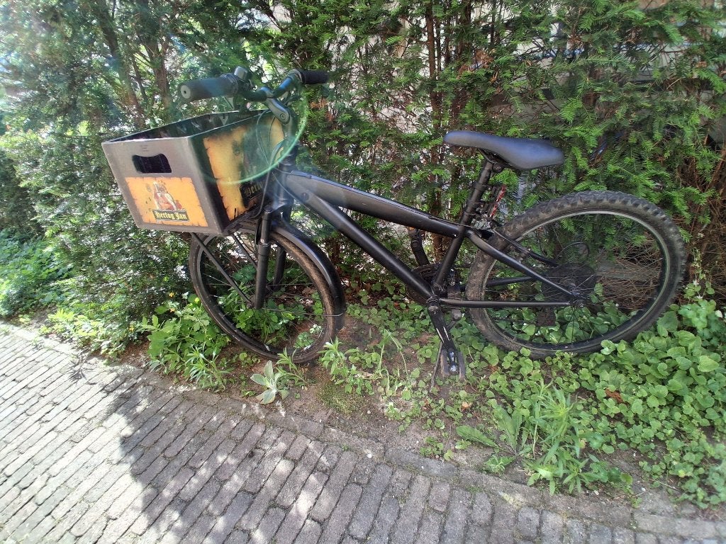 leuke zwarte crossfiets (met ledlampen), Ophalen, 24 inch, Versnellingen, Zo goed als nieuw