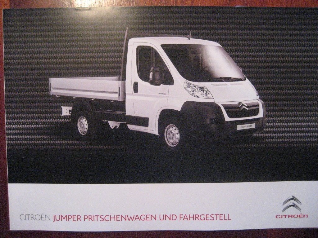 Citroën Jumper Pritschenwagen und Fahrgestell (2010)+bijlage, Boeken, Auto's | Folders en Tijdschriften, Ophalen of Verzenden