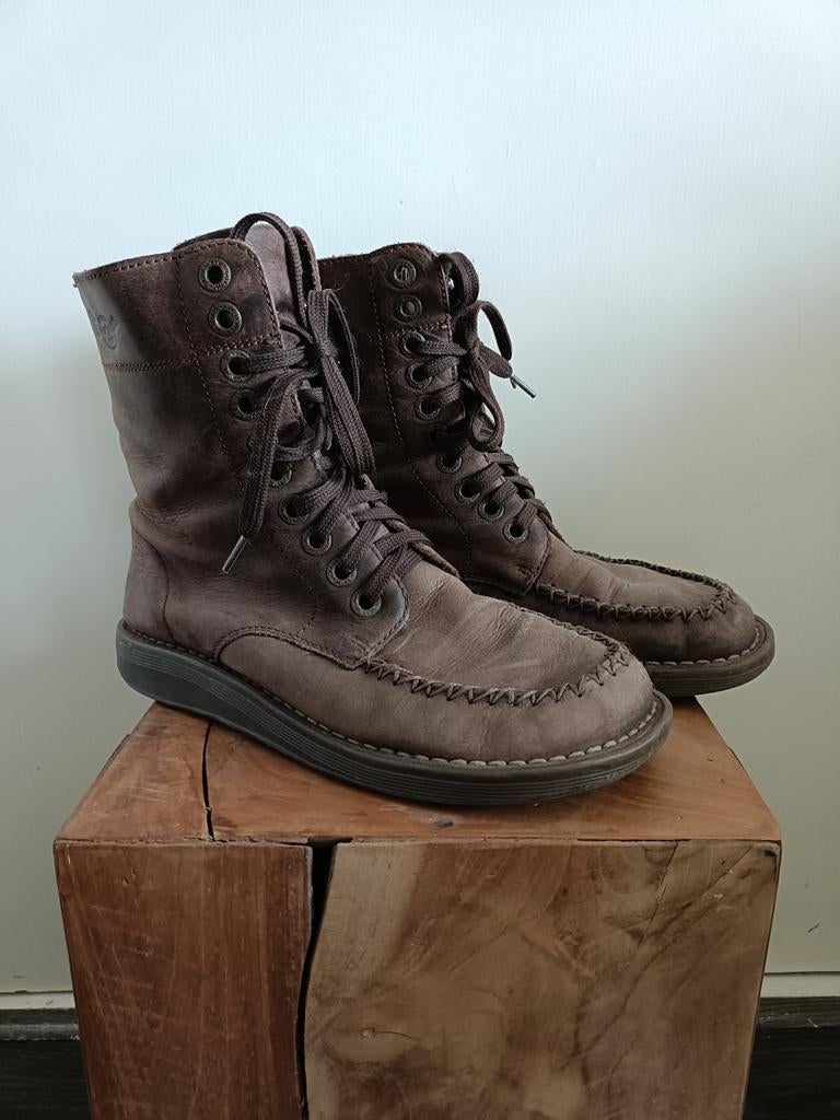 Vintage Dr. Martens bruine boots / veterschoenen mt 39, Kleding | Dames, Schoenen, Bruin, Dr. Martens, Gedragen, Wandelschoenen