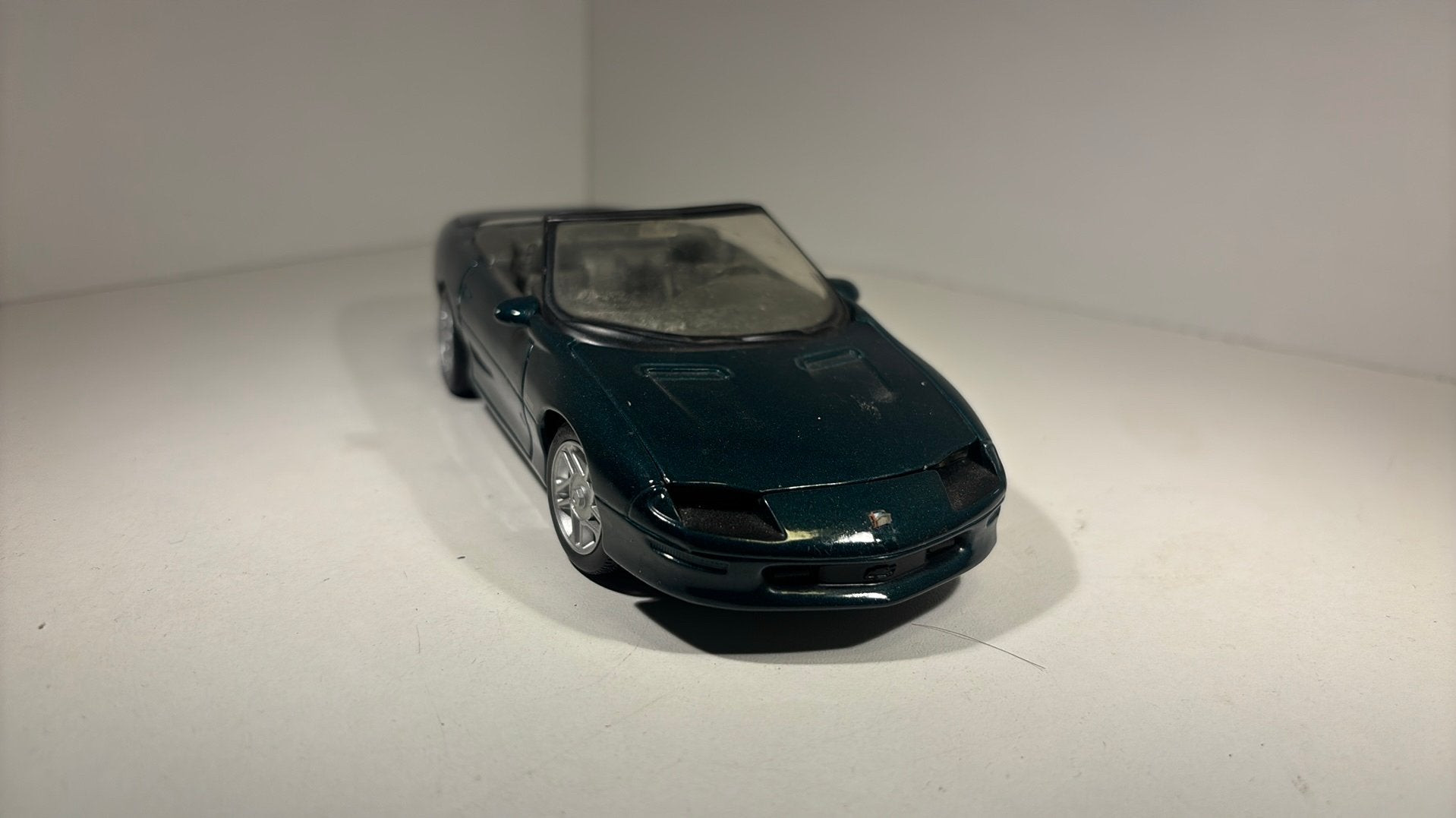 Chevrolet Camaro z28 green maisto 1.24, Hobby en Vrije tijd, Modelauto's | 1:24, Maisto, Ophalen of Verzenden, A, A