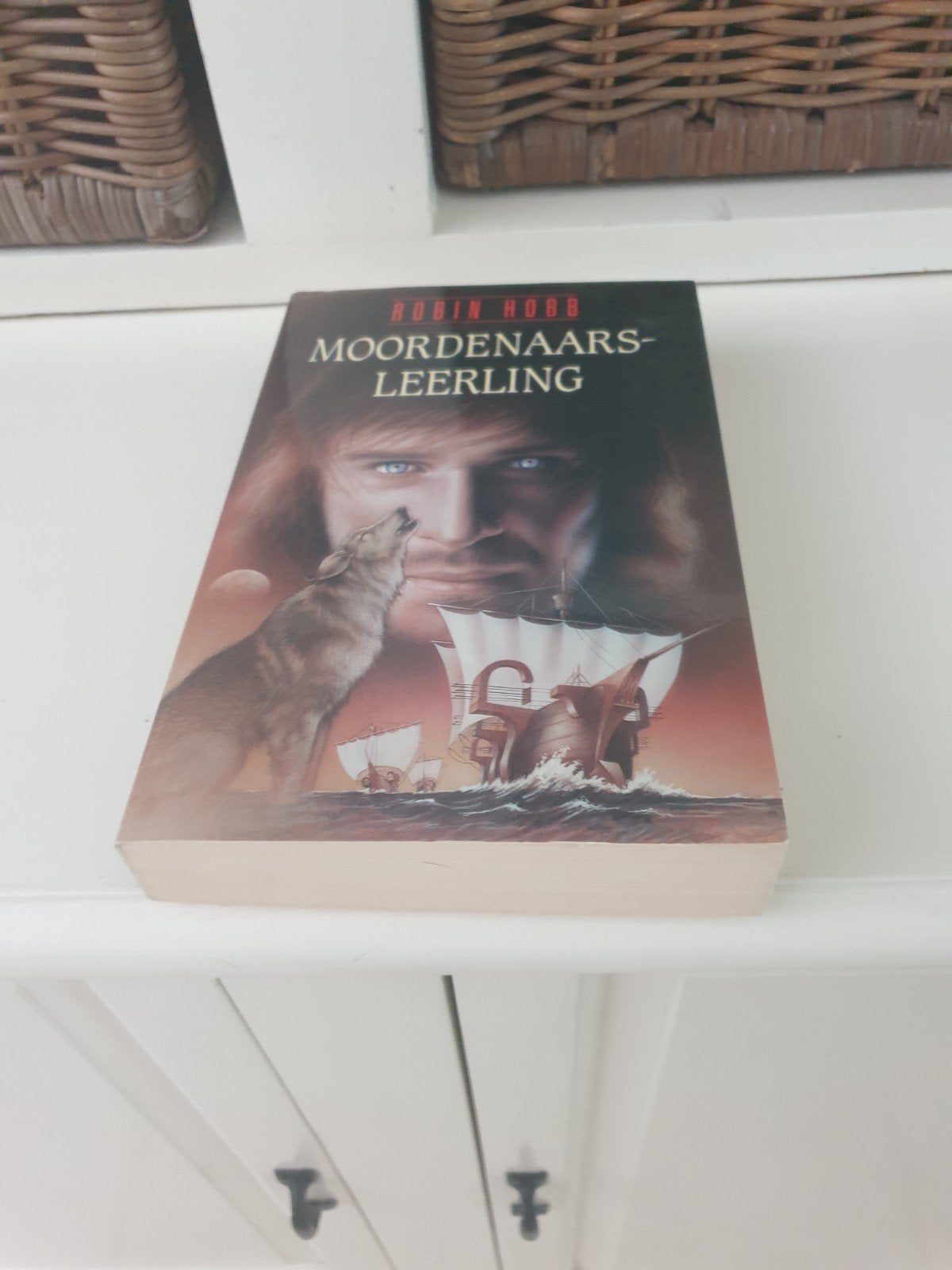 Robin Hobb - Moordenaars leerling, Ophalen of Verzenden, Gelezen