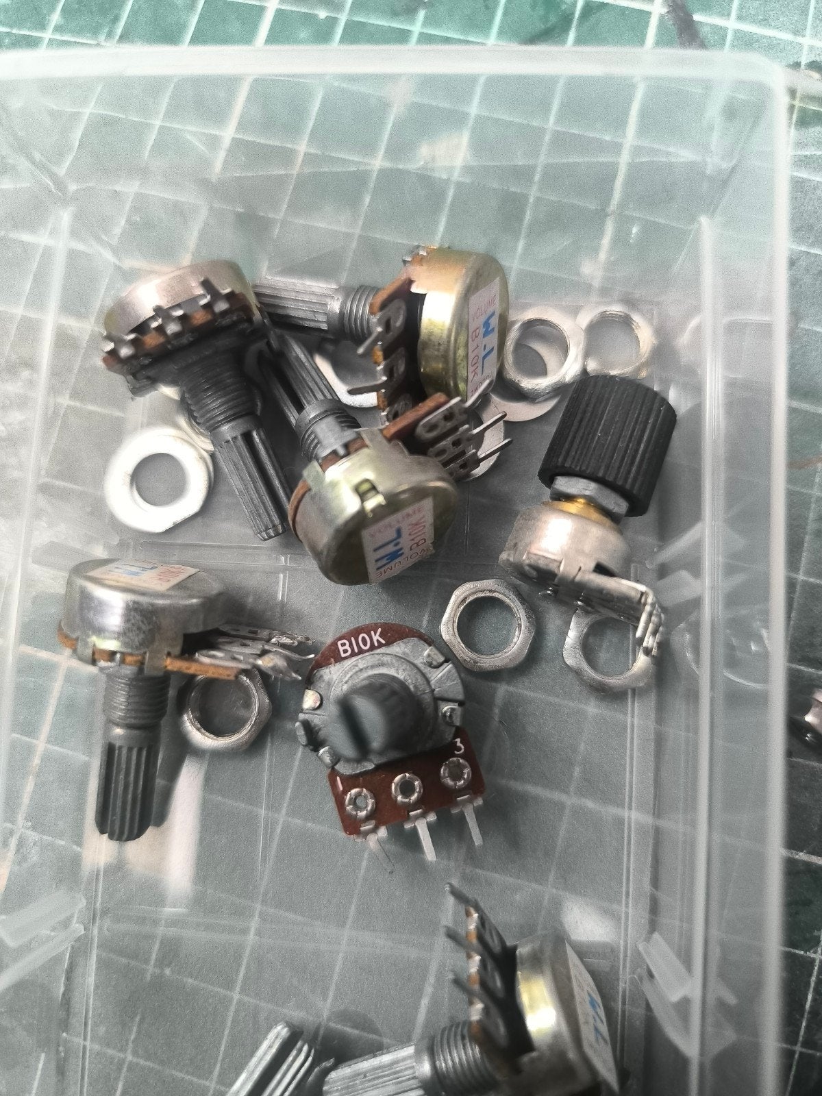 Potentiometers 10K Ohm - Diverse modellen, Hobby en Vrije tijd, Ophalen of Verzenden