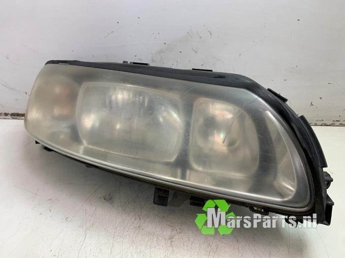 Koplamp rechts van een Volvo V70, Gebruikt, -, -, Ophalen of Verzenden