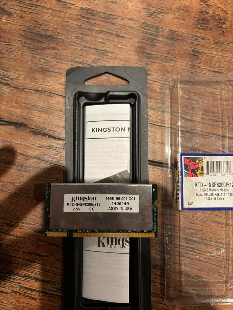 Kingston 512 MB Geheugenmodule (KTD-INSP8200/512), Computers en Software, RAM geheugen, 1 GB of minder, Overige soorten, Nieuw