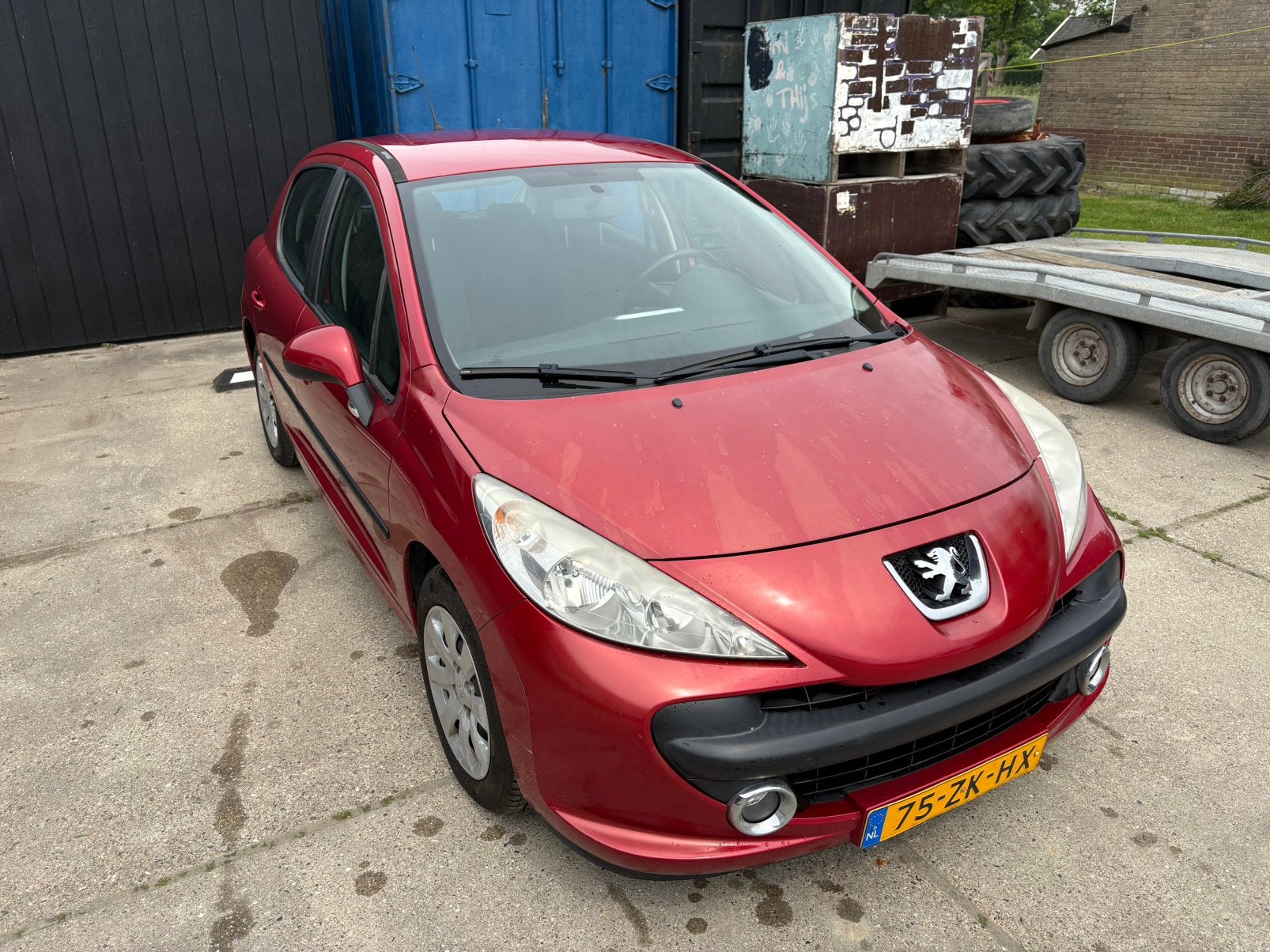 Peugeot 207 1.6 88KW 5DRS AUT 2008 Rood, Euro 5, Zwart, 4 cilinders, 1209 kg