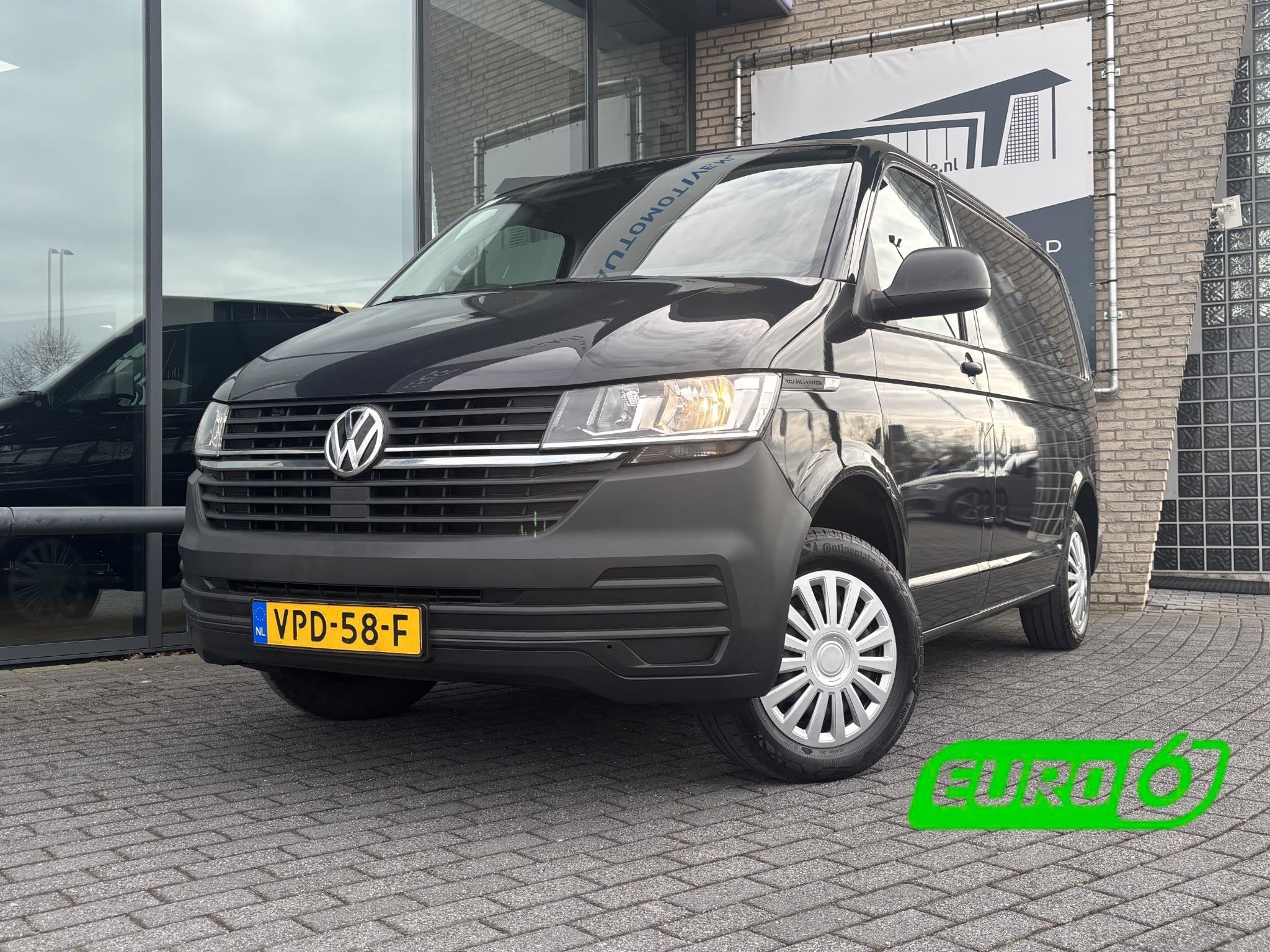 Volkswagen Transporter 2.0 TDI L1H1*A/C*3-PERS*CRUISE*HAAK*B, Voorwielaandrijving, Stof, Gebruikt, Volkswagen