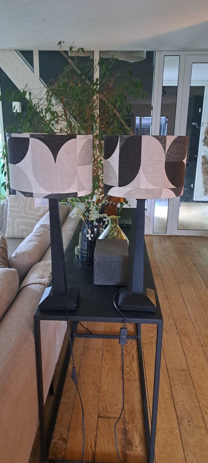 Set van 2 moderne tafellampen met abstracte kap, Ophalen, Met schakelaar, Gebruikt, Zwart