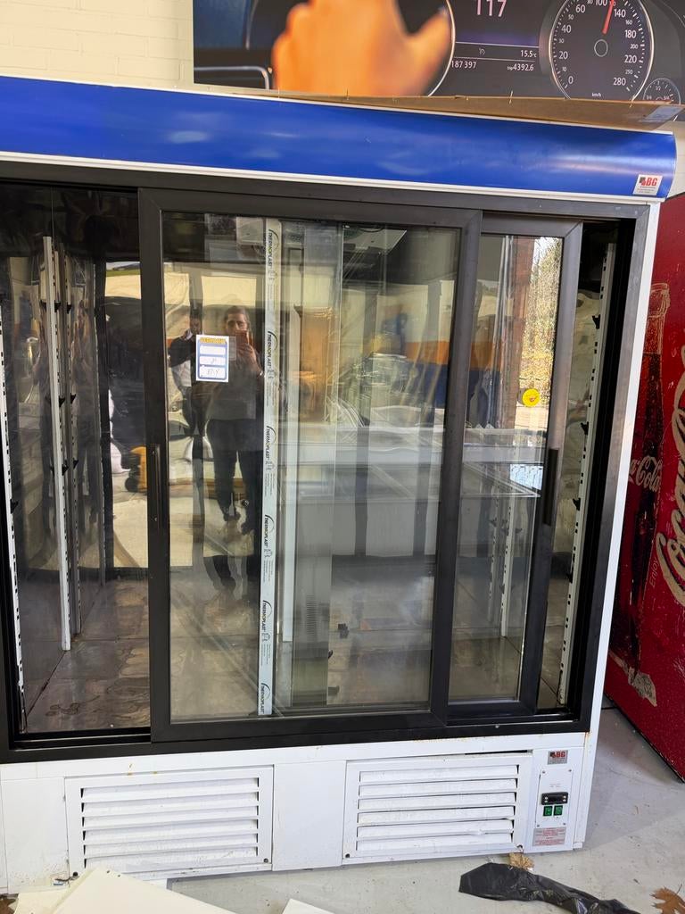 Grote dubbele deur koelkast met glazen schuifdeuren, Ophalen, Gebruikt