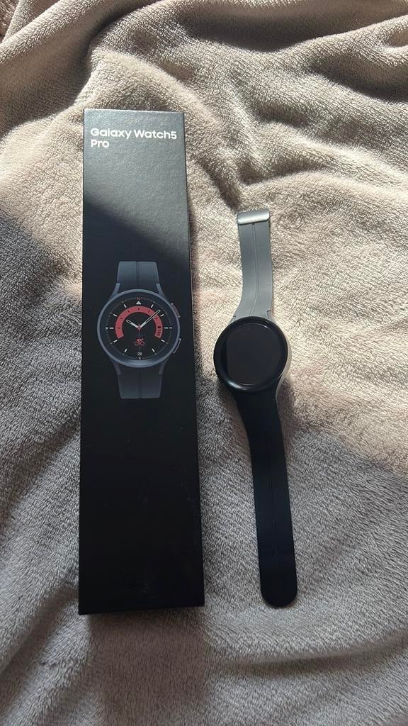 Bijna nieuw samsung Smart watch 5 Pro, Ophalen of Verzenden, Zo goed als nieuw