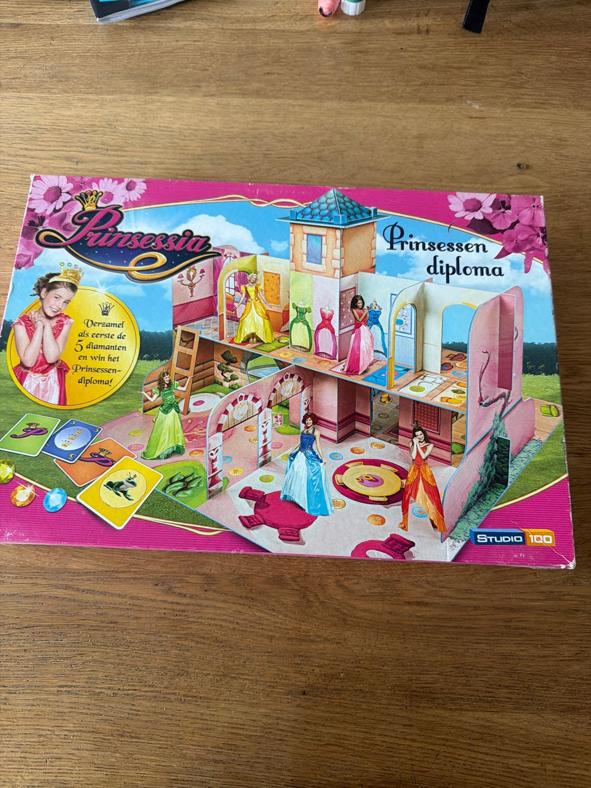 Prinsessia Prinsessen diploma bordspel Studio 100, Drie of vier spelers, Ophalen of Verzenden, Gebruikt