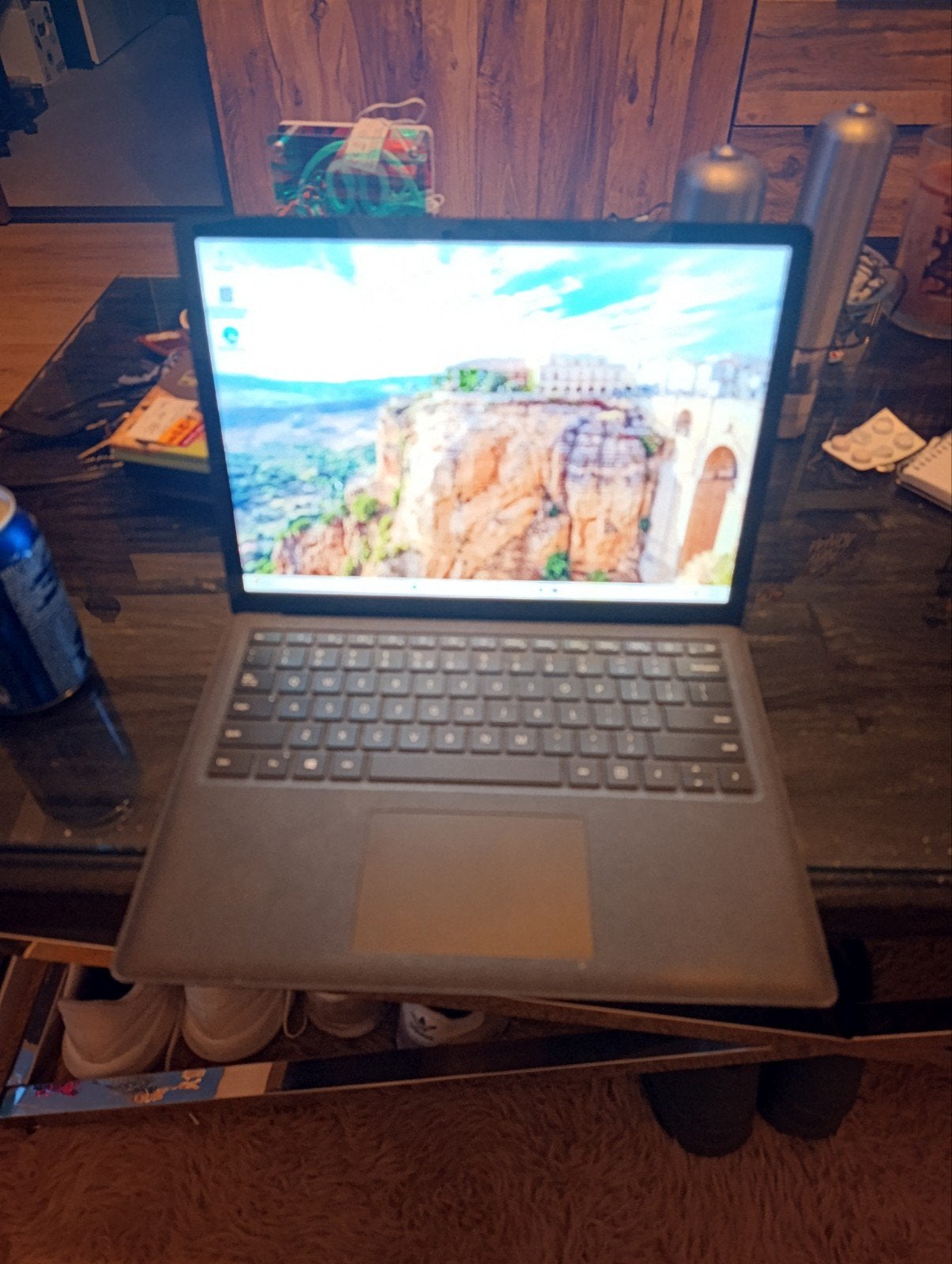 Microsoft Surface Laptop 2 - i5-8250U, 8GB RAM, 256GB SSD, Ophalen, Gebruikt, 2 tot 3 Ghz, Qwerty
