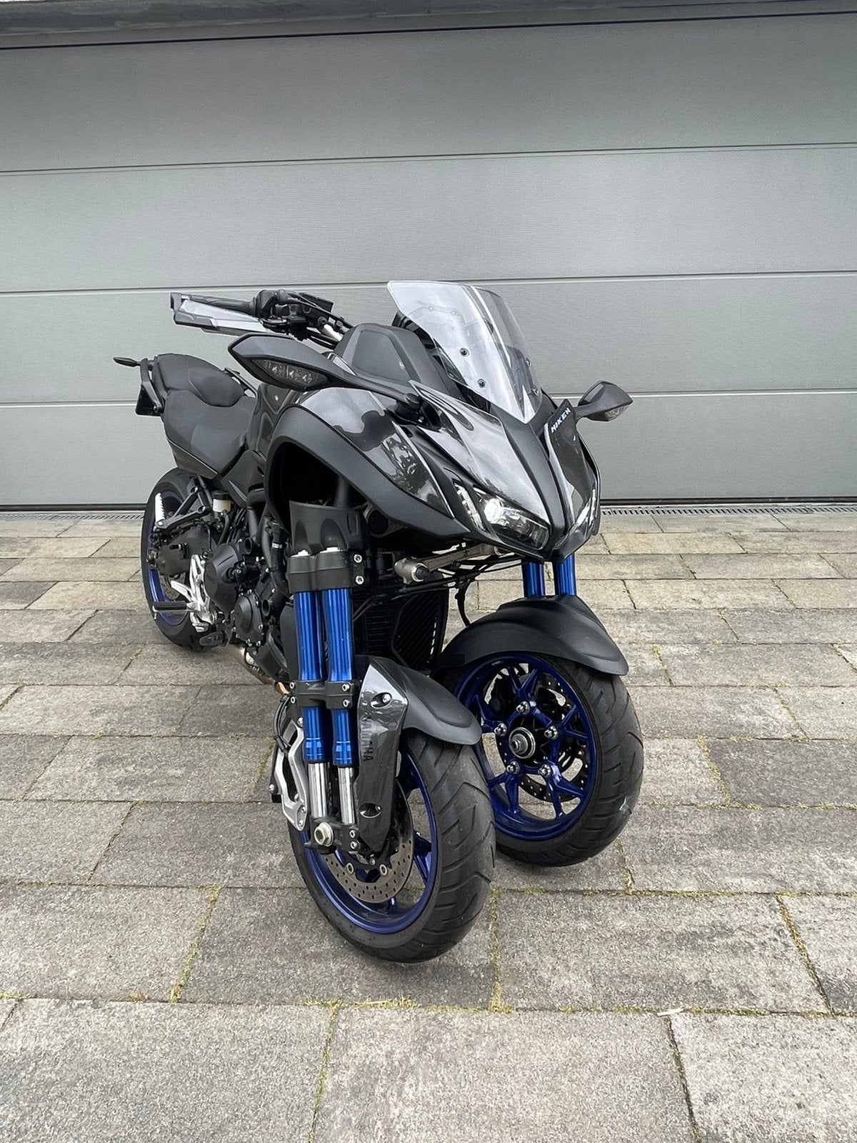 Yamaha Niken, 890 cc, Motorrijbewijs A, Gebruikt, 3 cilinders