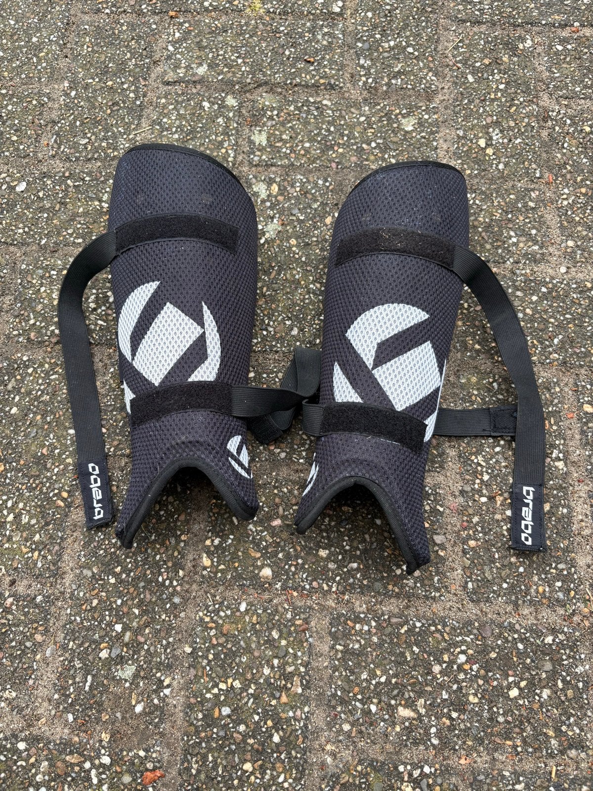 Brabo scheenbeschermers - Maat M - Hockey, Sport en Fitness, Hockey, Ophalen of Verzenden, Zo goed als nieuw, Overige typen