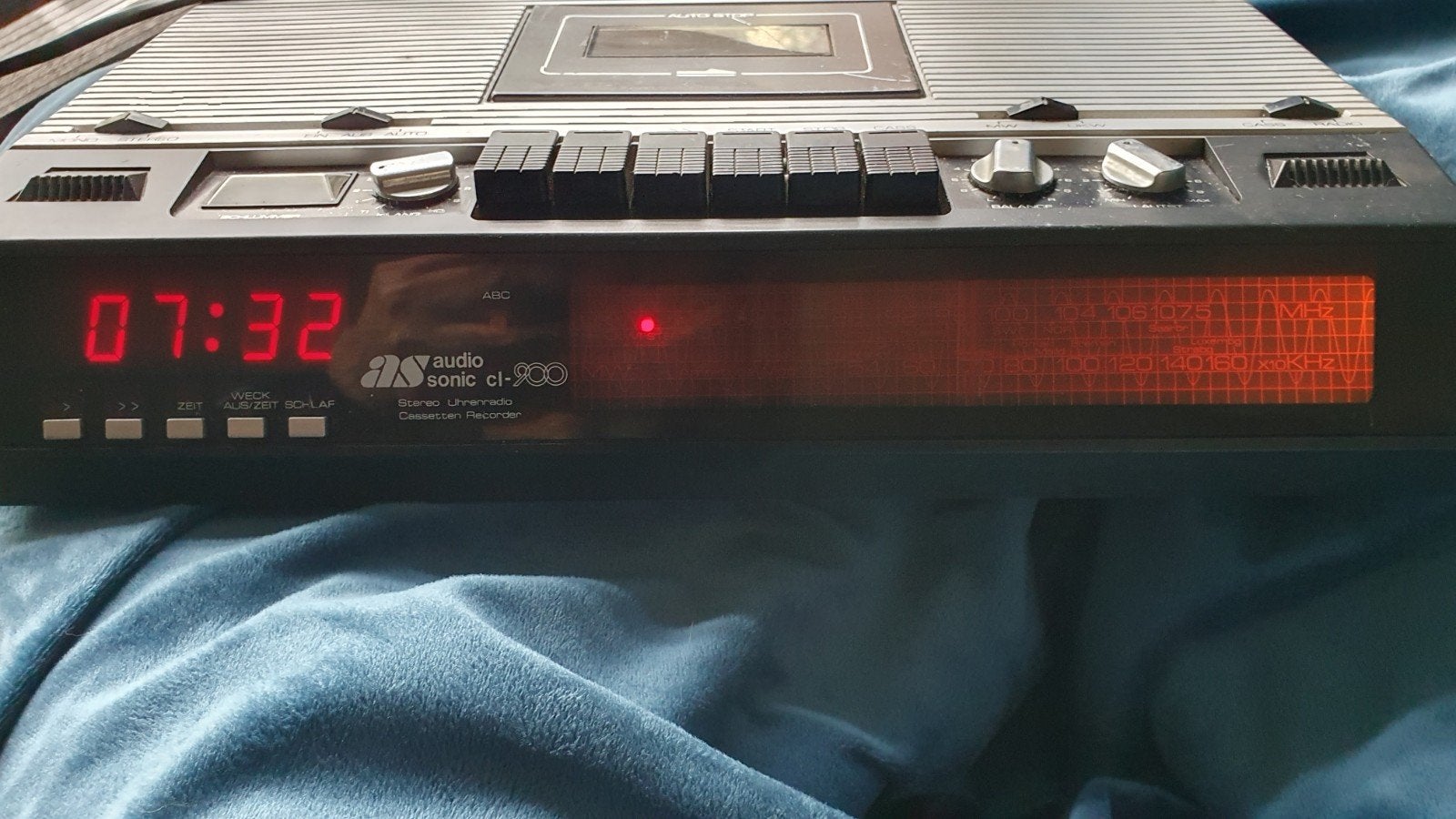 Audio Sonic cl-900 klokradio uit de jaren 70/80., Ophalen of Verzenden