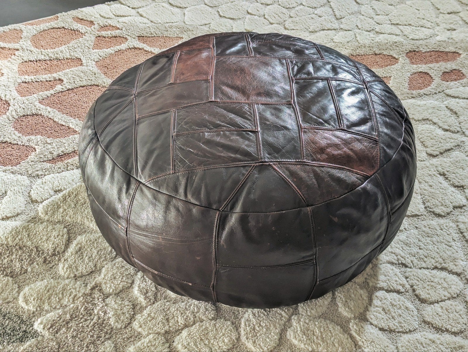 Vintage leren patchwork poef – bruin – ca. 62 cm, Ophalen, Gebruikt, 50 tot 75 cm, 50 tot 75 cm