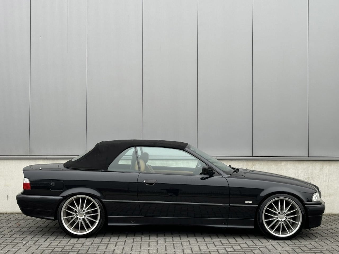 BMW 3-serie Cabrio 318i Executive | Origineel NL | 2de Eigen, foto 8