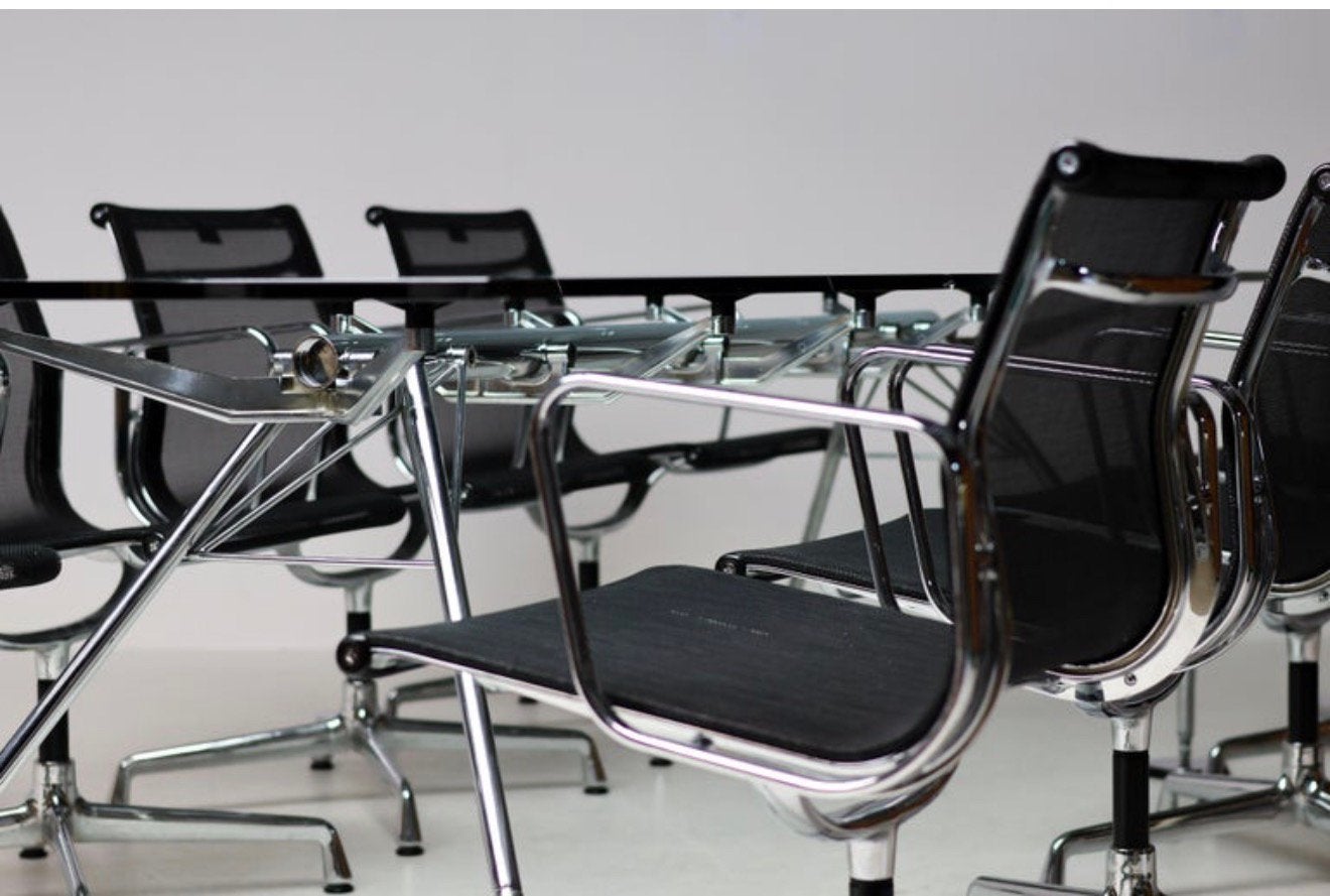 Tecno Vergadertafel met 8 Vitra EA108 Netweave Conf. Chairs, Ophalen, Overige materialen, -, Zwart
