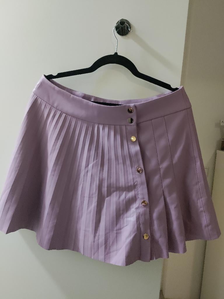 ZARA mini skirt lilac leather like size XL, Kleding | Dames, Rokken, Zwart, Maat 46/48 (XL) of groter, Ophalen of Verzenden, Zo goed als nieuw
