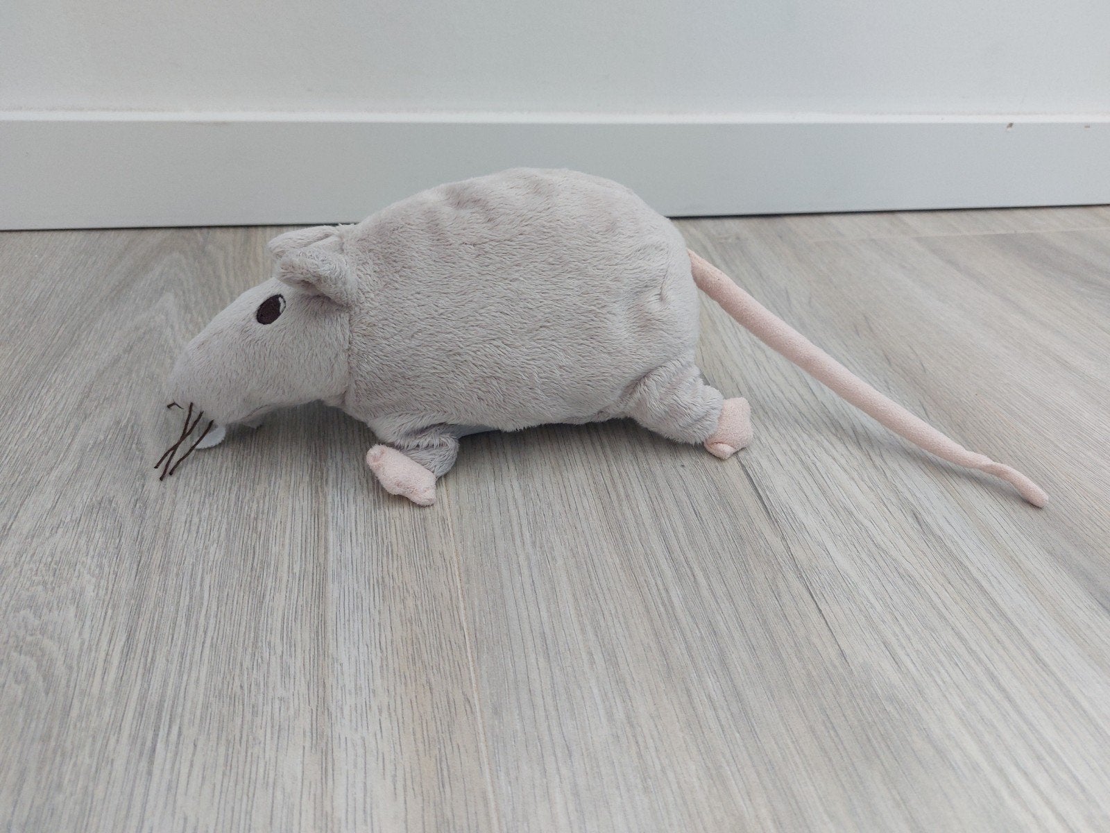 Knuffel Ikea rat ratta grijs L2005, Kinderen en Baby's, Speelgoed | Knuffels en Pluche, Ophalen of Verzenden, Zo goed als nieuw