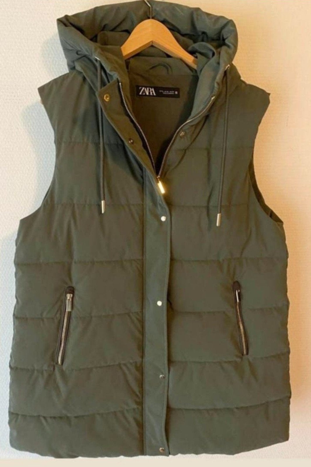 Nieuw! Verz.€3.49 Groene Bodywarmer van ZARA Maat 42-44 / XL, Kleding | Dames, Bodywarmers, Zara, Maat 42/44 (L), Nieuw, Ophalen of Verzenden