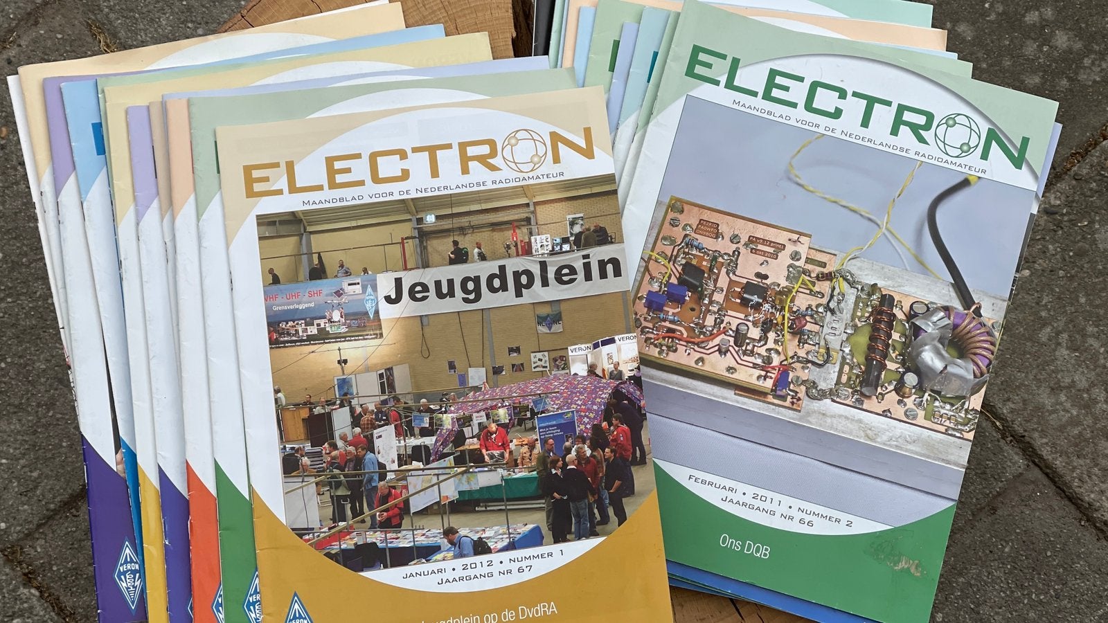 2 jaargangen Electron gratis afhalen, Ophalen, Zo goed als nieuw