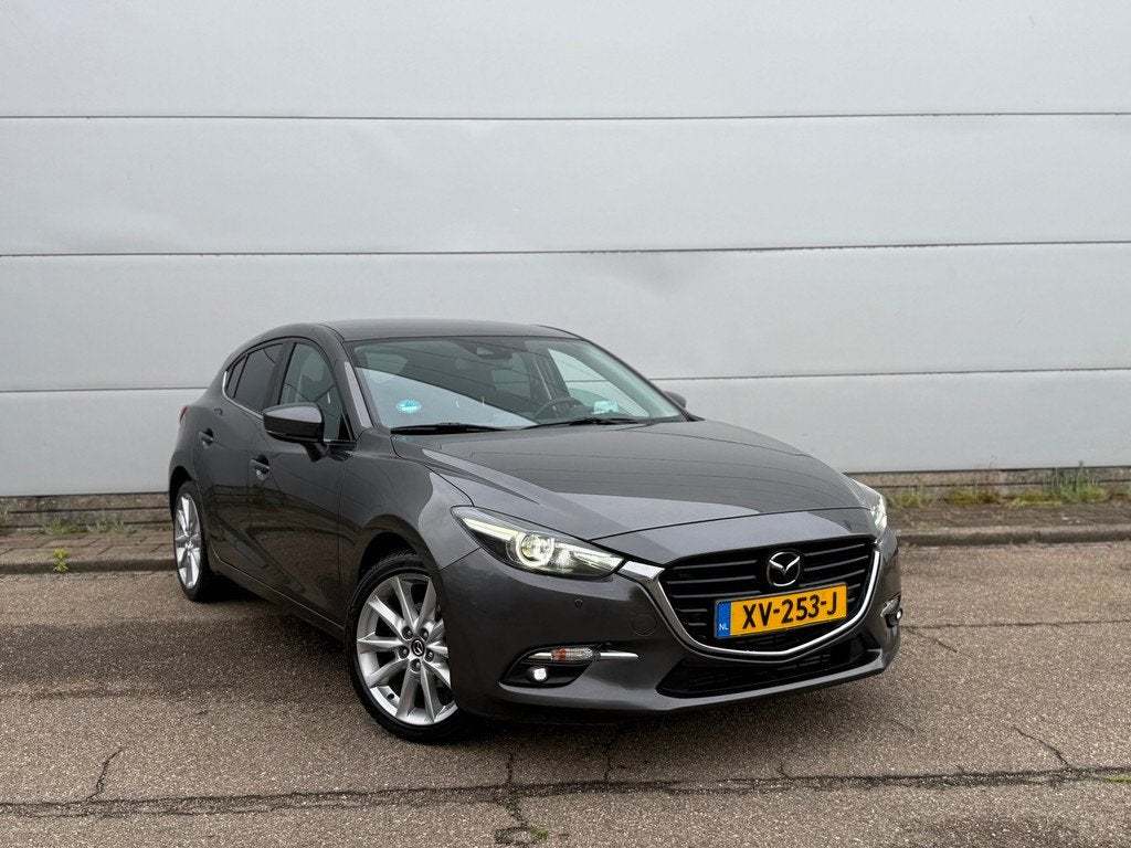 Mazda 3 2.2 SkyActiv-D 150 GT-M (bj 2019) XENON|HuD|LEER|BTW, Voorwielaandrijving, Gebruikt, 4 cilinders, 150 pk