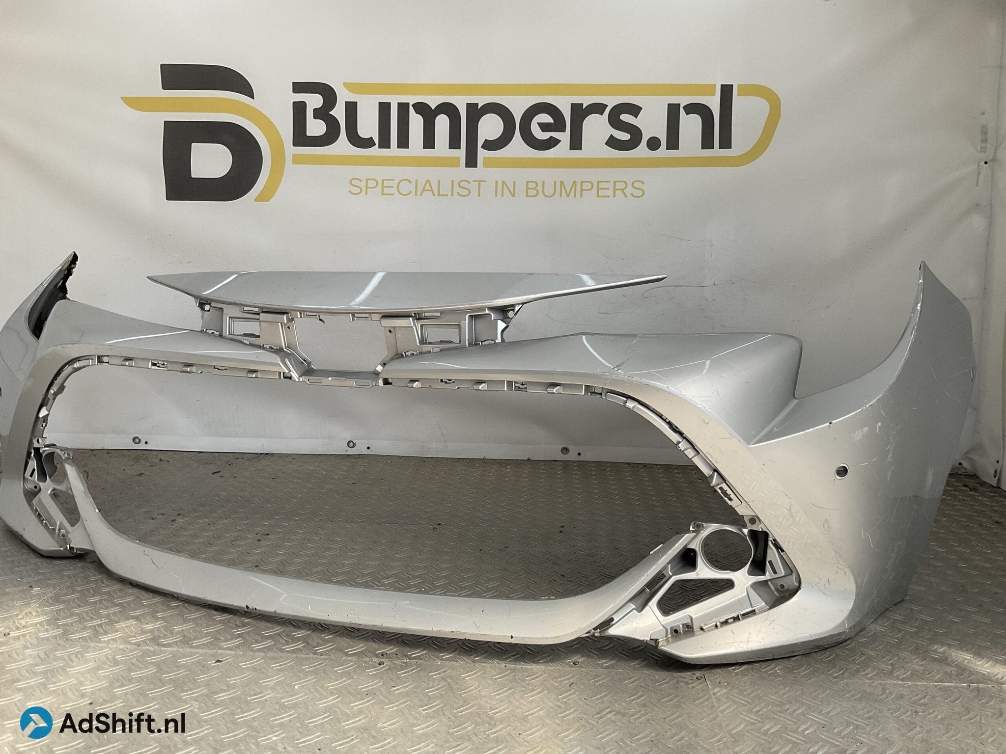 Bumper Toyota Corolla 6xpdc 2018-2024 52119-02P40 Voorbumper, Bumper