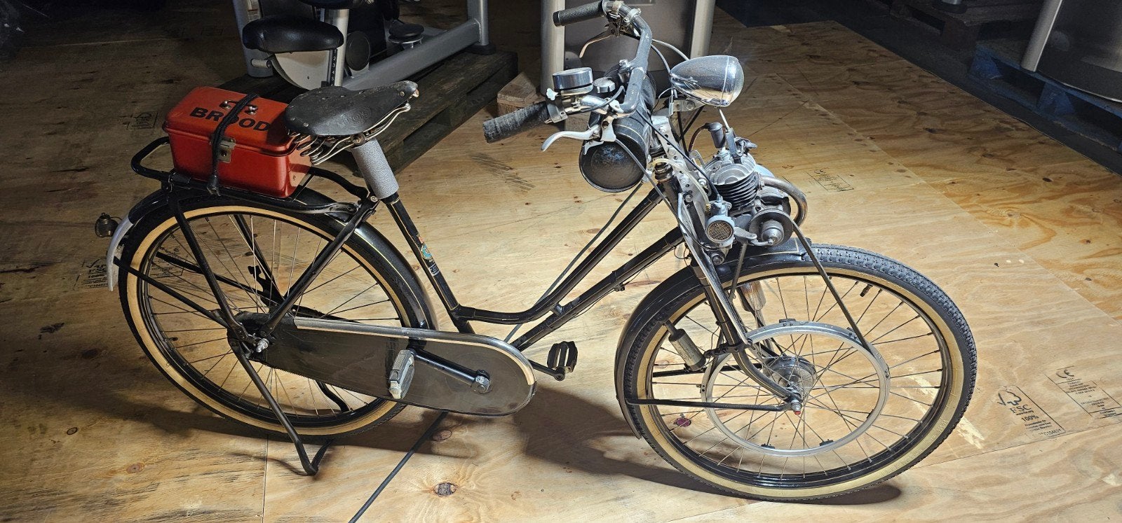 Vintage bromfiets/fiets met hulpmotor - REX, Fietsen en Brommers, Brommers | Oldtimers, Overige merken, Maximaal 25 km/u, Ophalen of Verzenden