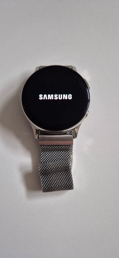Samsung Galaxy Watch Active 2 met milanese band, Sieraden, Tassen en Uiterlijk, Smartwatches, Samsung ⌚️, Ophalen of Verzenden