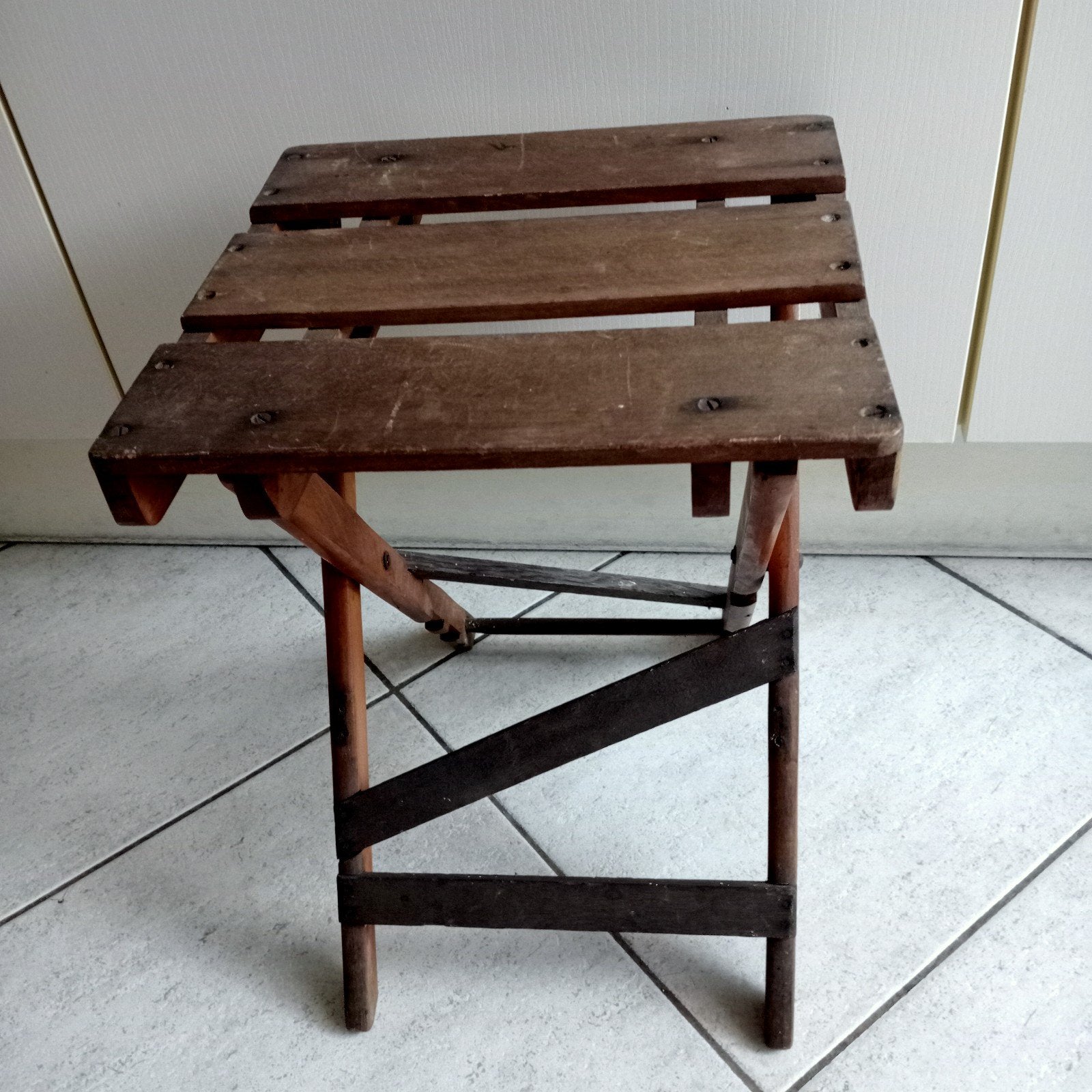 Oud brocant bijzet tafeltje krukje, Ophalen of Verzenden