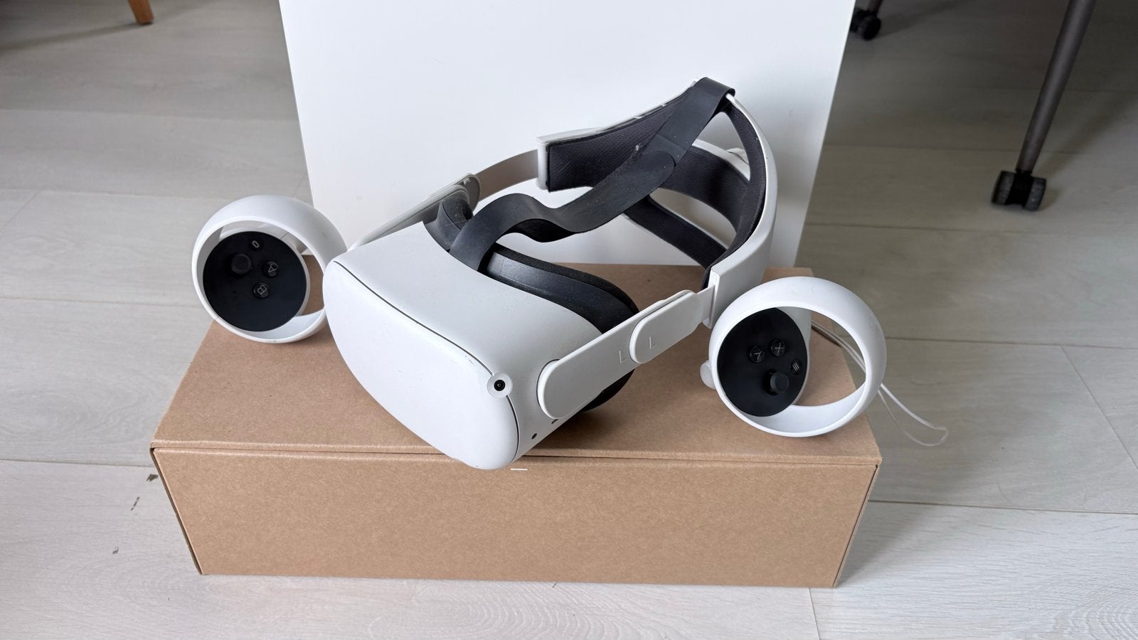 Oculus Meta Quest 2 VR-bril - Zo goed als nieuw, Spelcomputers en Games, Virtual Reality, Ophalen of Verzenden, Zo goed als nieuw