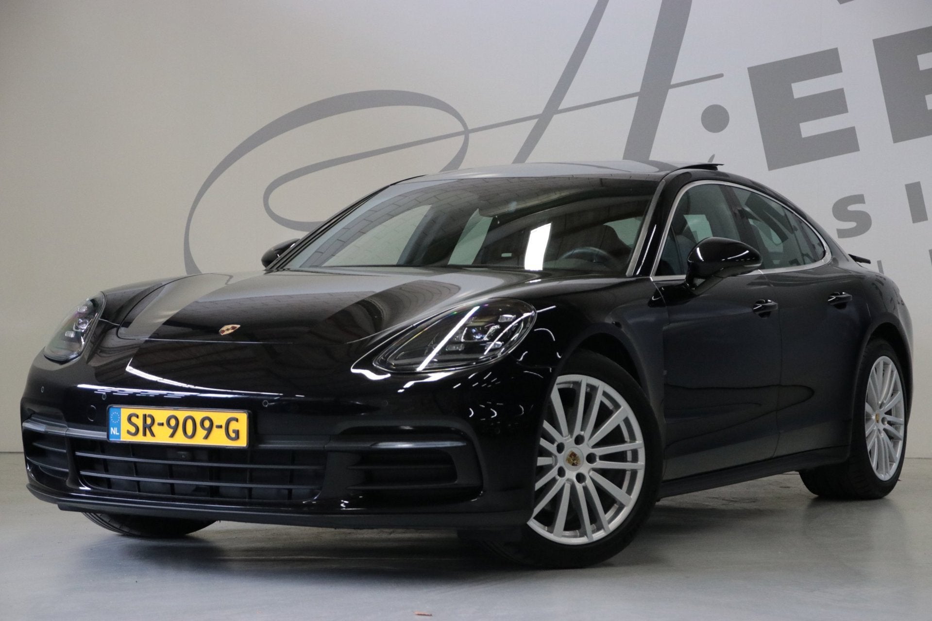 Porsche Panamera 3.0 360' camera/ NAP/ Origineel NL, Achterwielaandrijving, Gebruikt, 2995 cc, 4 stoelen