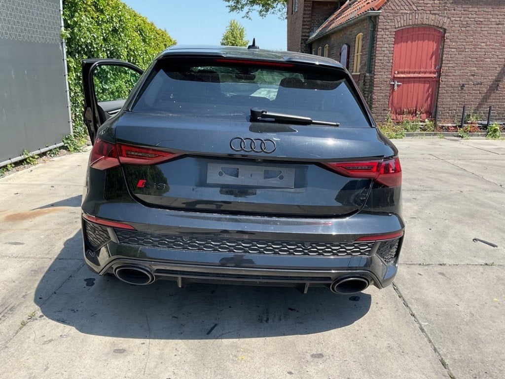 Achterklep Audi RS 3 Sportback (8YA) (2021-07/..) 8Y4827025, Gebruikt, Auto-Union-Straße  1, Ingolstadt 85057, , Duitsland, Info@audi.de