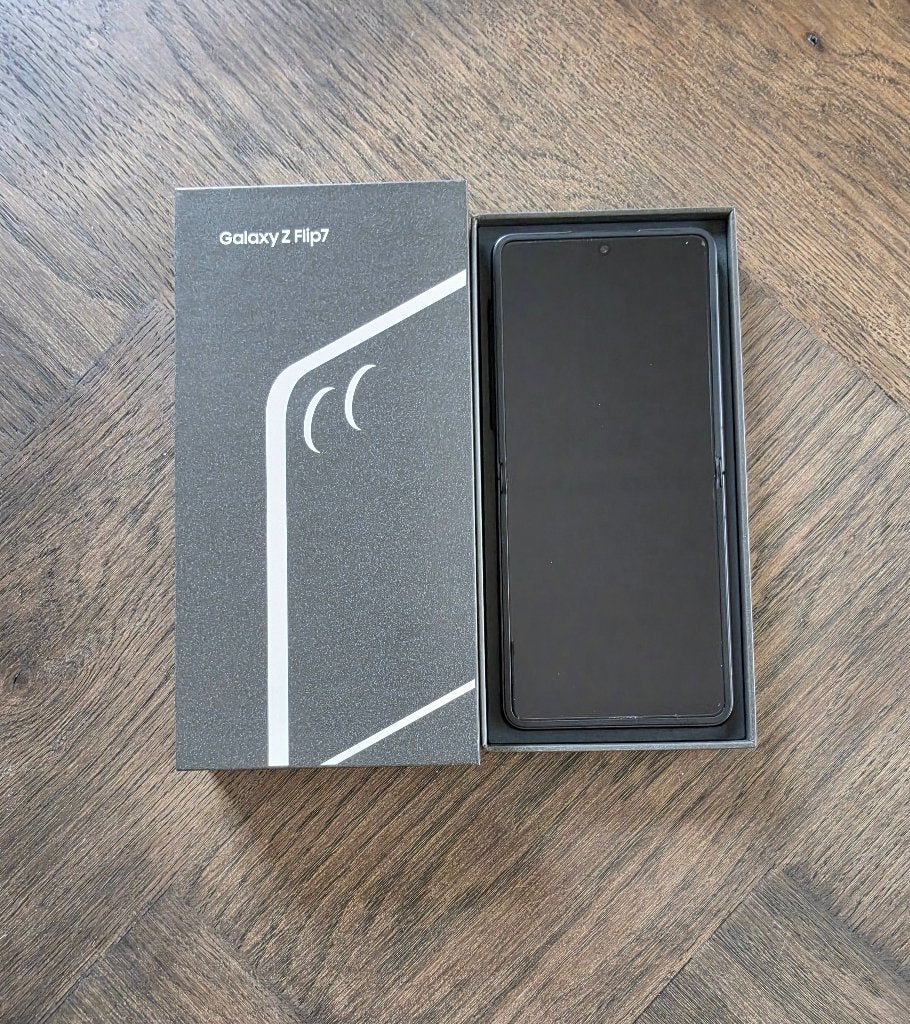 Samsung Galaxy Flip7 Jetblack 100% batterij + GARANTIE