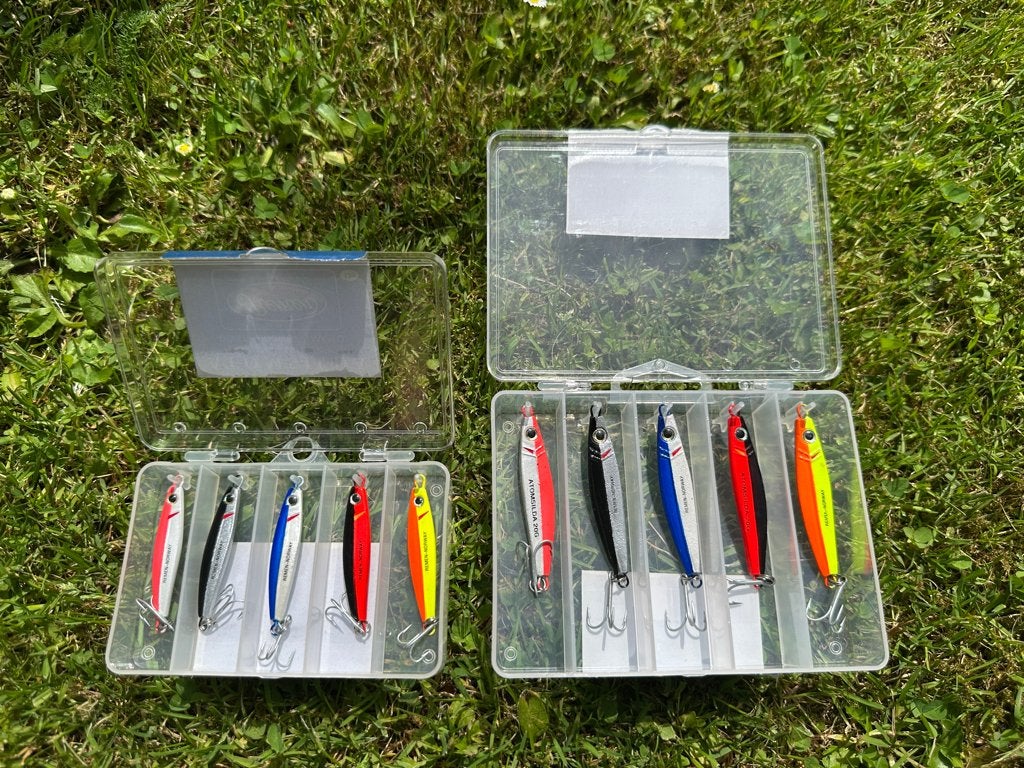 2 doosjes kunstaas spinners blinkers Atomsilda Noorwegen vis, Ophalen of Verzenden, Zo goed als nieuw, Kunstaas