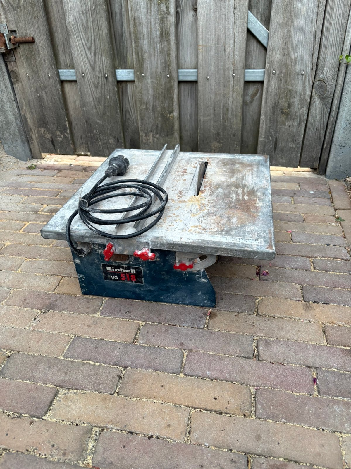 Tegelzaagtafel steenzaag, Ophalen, Gebruikt, 1200 watt of meer, 70 mm of meer