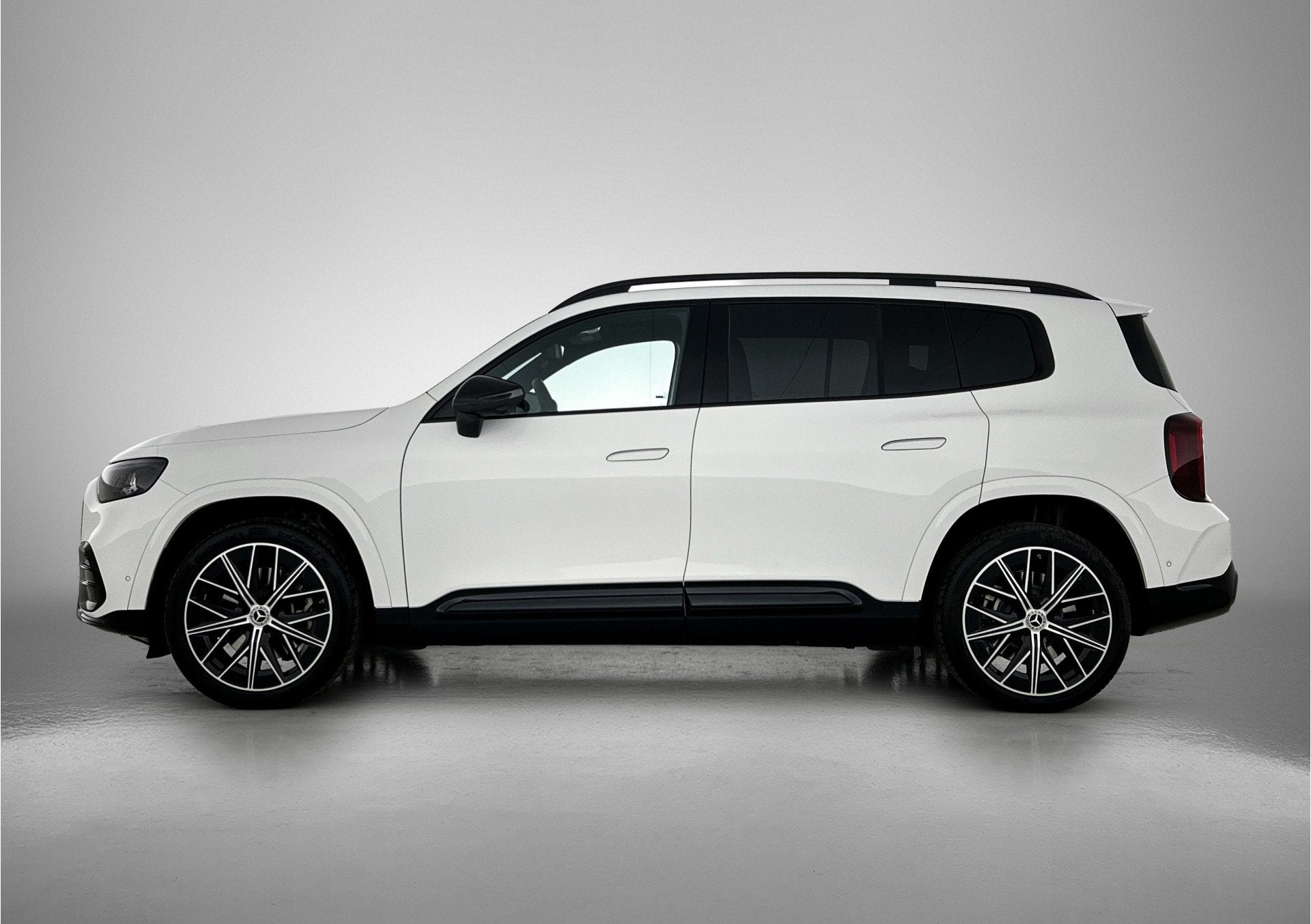 Mercedes-Benz GLB 250+ Business Solution AMG 85.5 kWh | Nigh, Auto's, Automaat, Achterwielaandrijving, Zwart, Nieuw