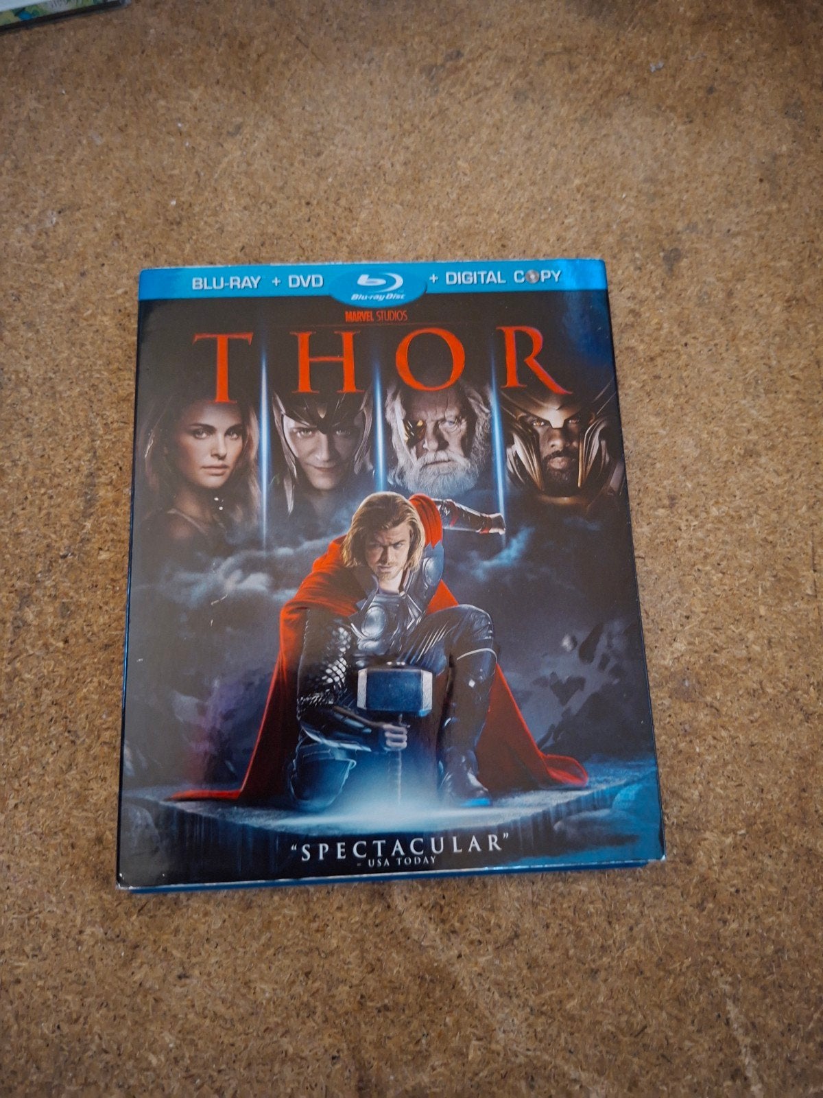 Thor Blu-ray + DVD + Digitale Kopie - Marvel Studios, Cd's en Dvd's, Inclusief digitale kopie, Film, Ophalen of Verzenden, Blu-ray