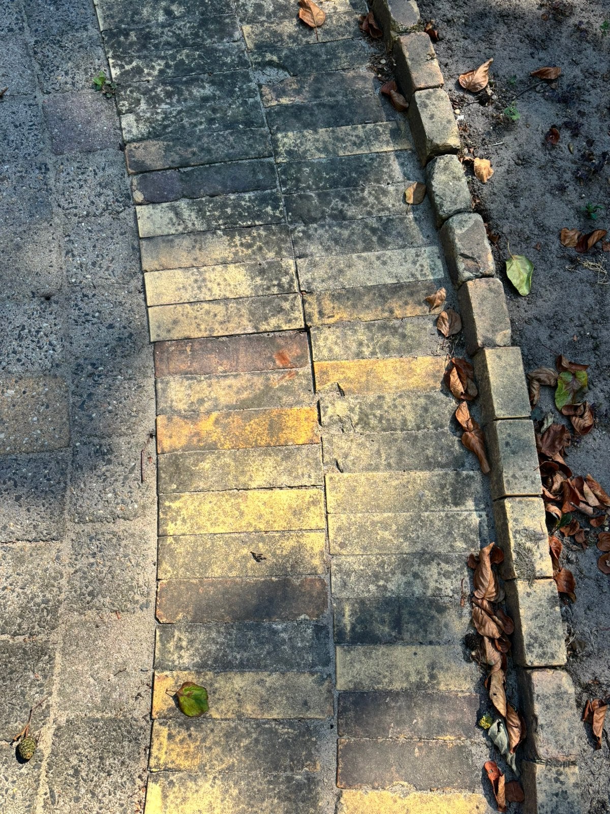 Gebakken klinkers / waaltjes, Tuin en Terras, Tegels en Klinkers, Ophalen, Zo goed als nieuw, Beton, Klinkers