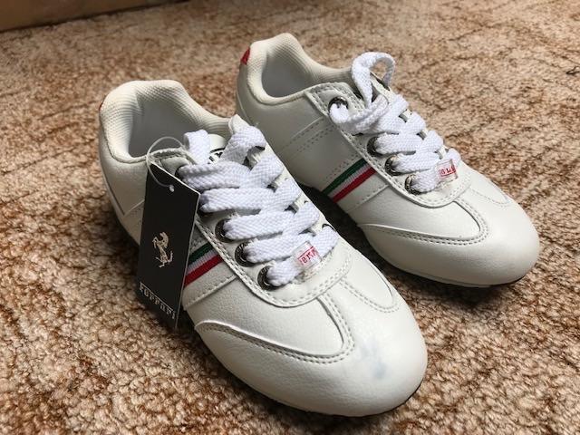 Ferrari schoenen, sneakers maat 27 wit, er staat maat 28 maa, Ophalen of Verzenden, Nieuw, Schoenen