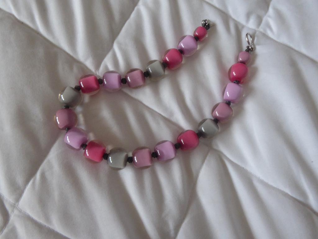 Zsiska ketting tint roze, Ophalen of Verzenden, Zo goed als nieuw, Roze, Kunststof