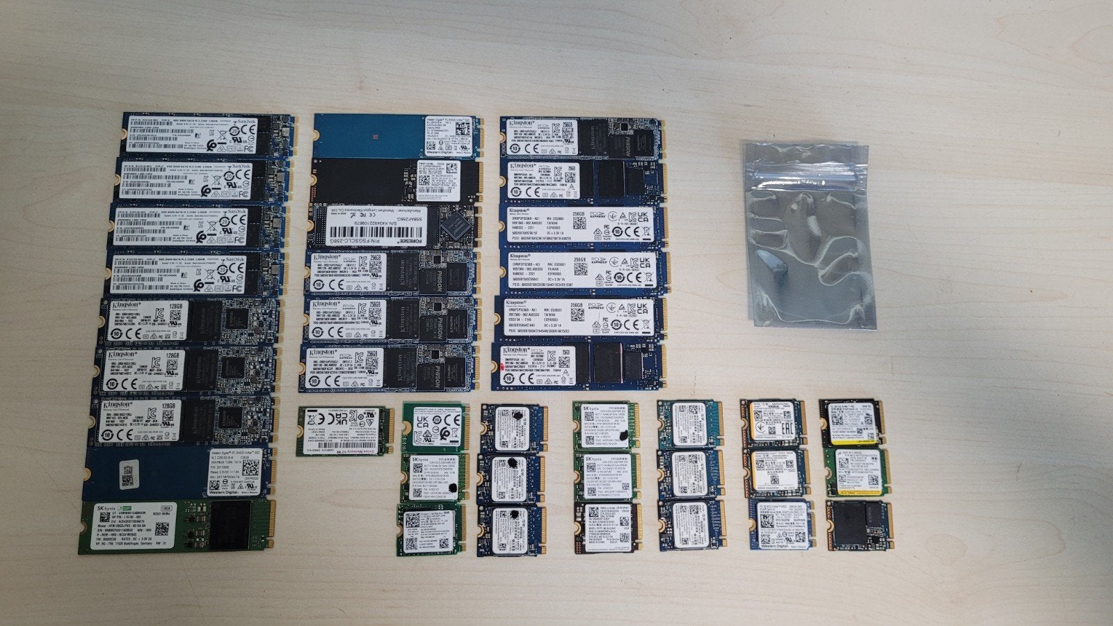 Diverse SSD's en M.2 NVMe opslag - Verschillende merken, Computers en Software, Intern, Server, Ophalen of Verzenden, 128GB, 256GB