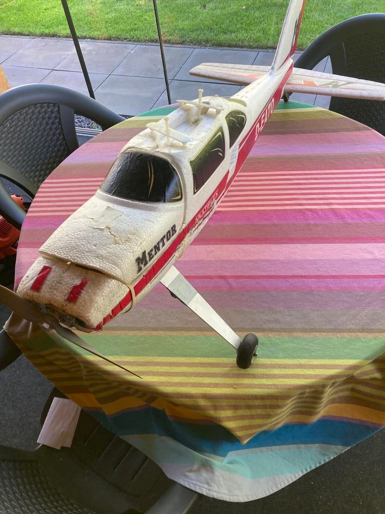 RC Vliegtuig Multiplex Mentor - 115cm, met oneffenheden, Ophalen of Verzenden, Gebruikt